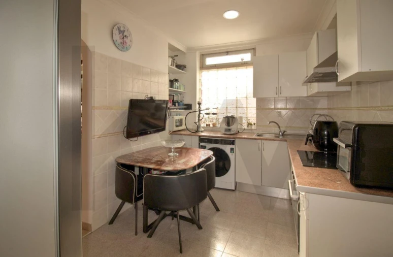 Moradia T3 para Venda em Igreja Nova e Cheleiros Foto 11