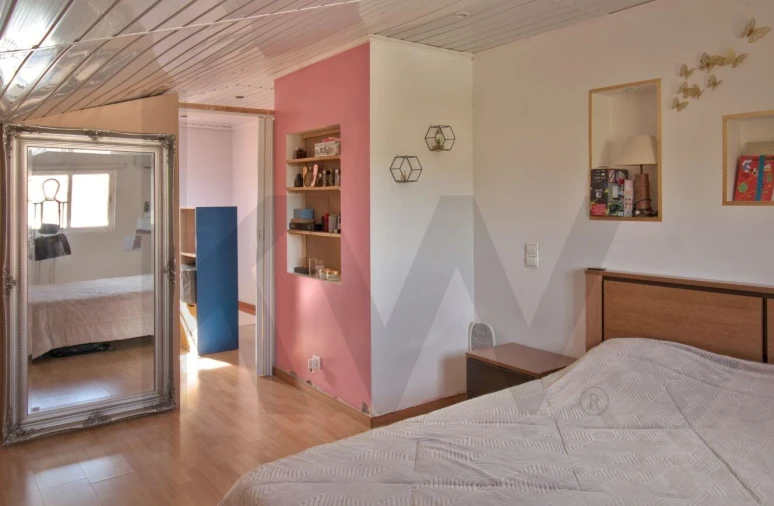 Moradia T3 para Venda em Igreja Nova e Cheleiros Foto 16