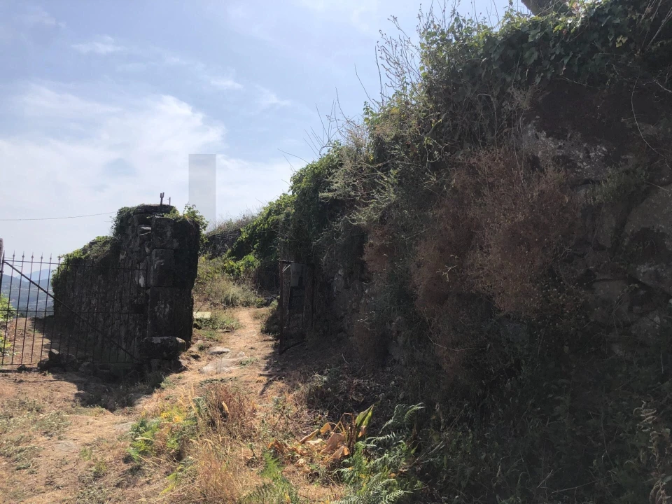 Moradia T2 para Venda em Formariz e Ferreira Foto 23