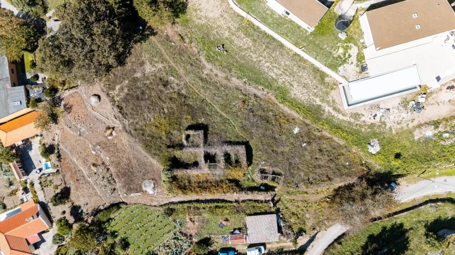 Moradia T2 para Venda em Formariz e Ferreira Foto 2