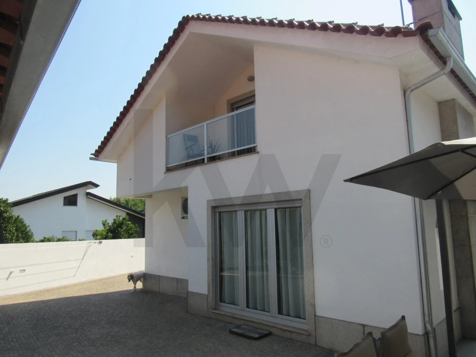 Moradia T3 para Venda em O. Azeméis, Riba-Ul, Ul, Macinhata Seixa, Madail Foto 34