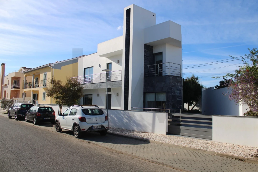 Moradia T4 para Venda em São Bento do Cortiço e Santo Estêvão Foto 4