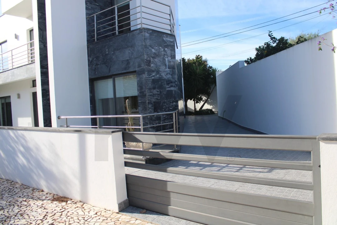 Moradia T4 para Venda em São Bento do Cortiço e Santo Estêvão Foto 8