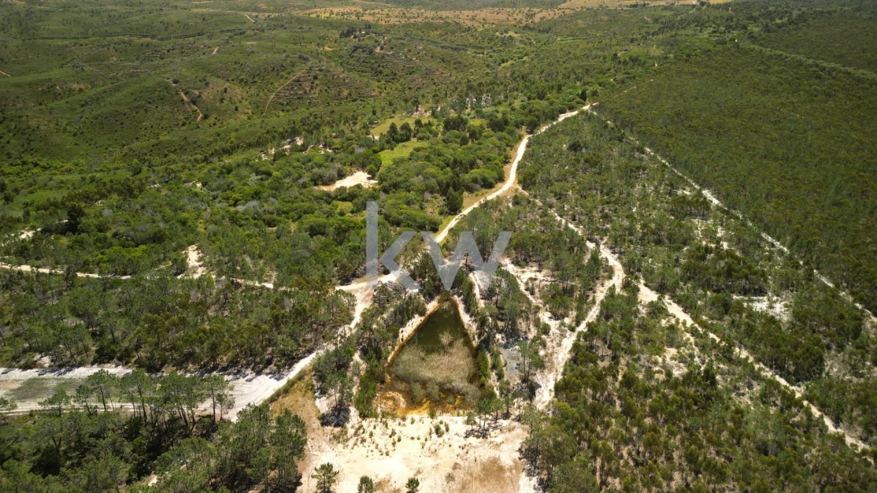 Quinta T2 para Venda em Budens Foto 10