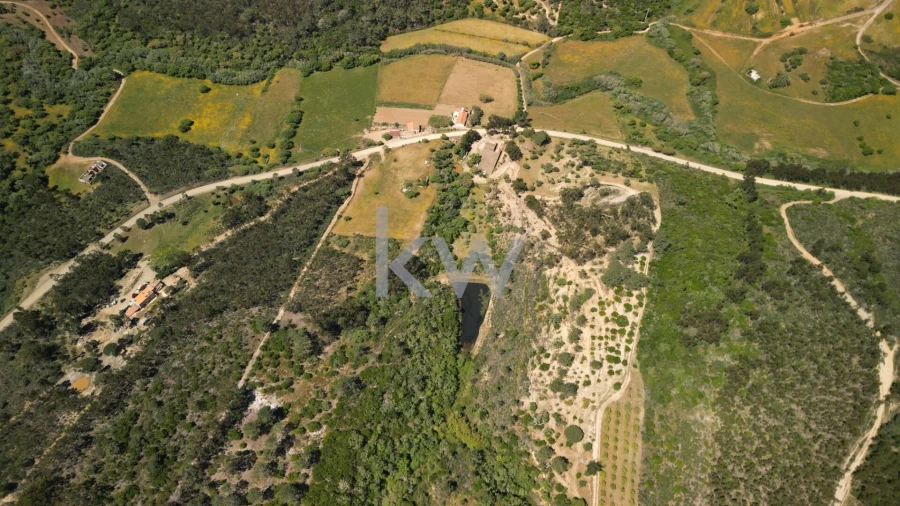 Quinta T2 para Venda em Budens Foto 5