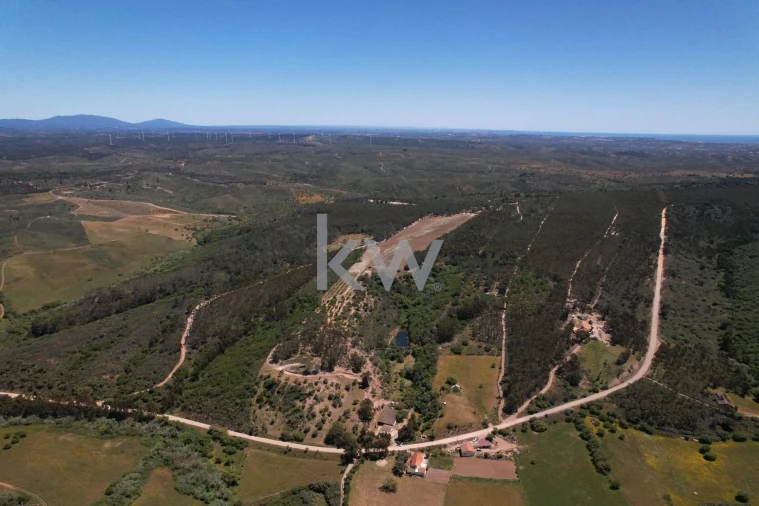 Quinta T2 para Venda em Budens Foto 18