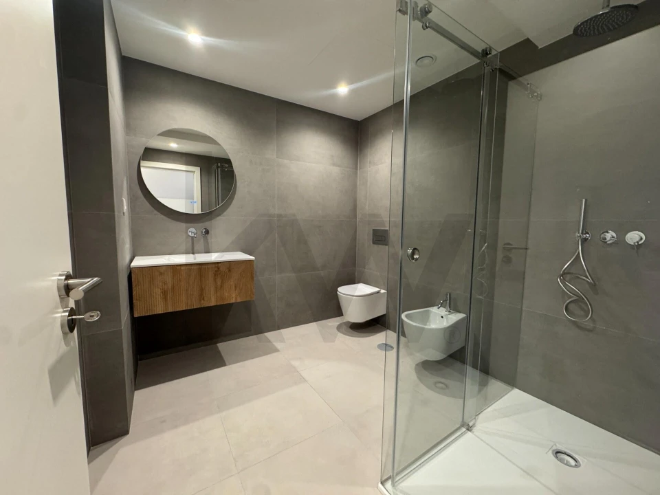Apartamento T2 para Venda em Viseu Foto 16