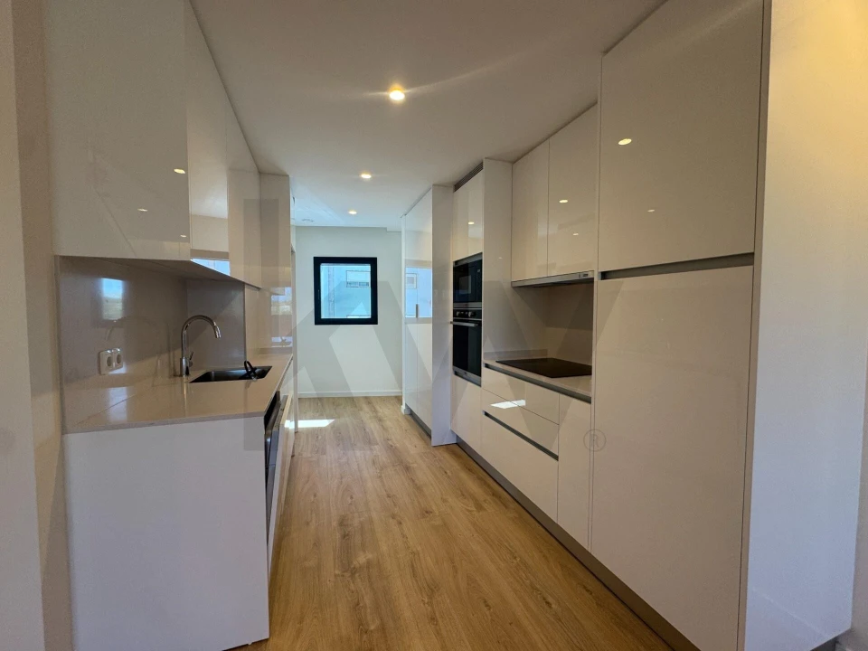 Apartamento T2 para Venda em Viseu Foto 5
