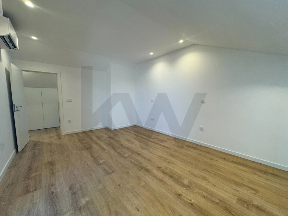 Apartamento T2 para Venda em Viseu Foto 14