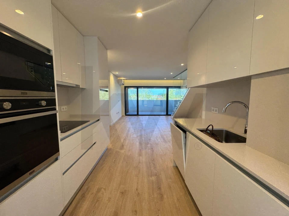 Apartamento T2 para Venda em Viseu Foto 4