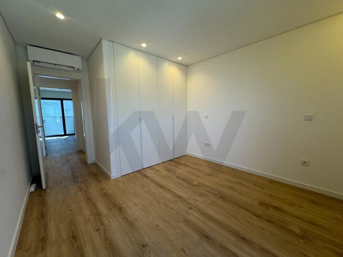 Apartamento T2 para Venda em Viseu Foto 6