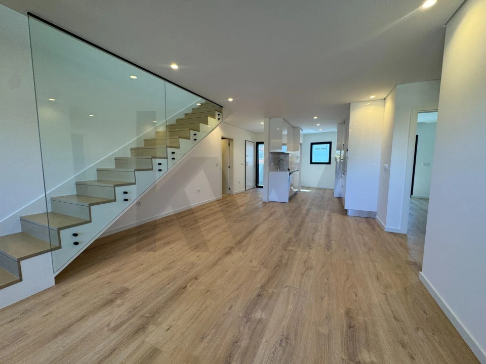Apartamento T2 para Venda em Viseu Foto 1