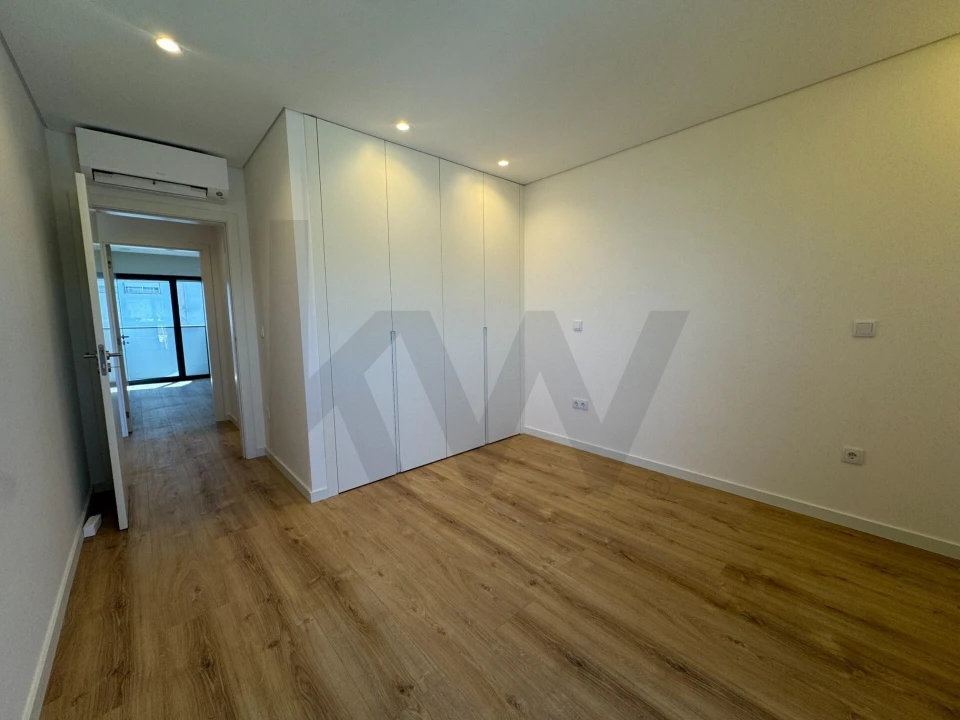 Apartamento T2 para Venda em Viseu Foto 6