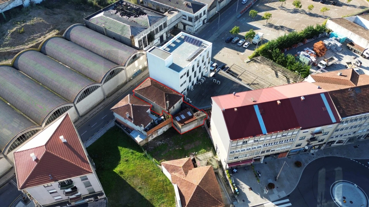 Prédio para Venda em São João da Madeira Foto 29