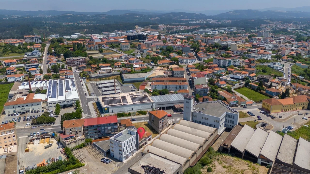 Loja para Venda em São João da Madeira Foto 47