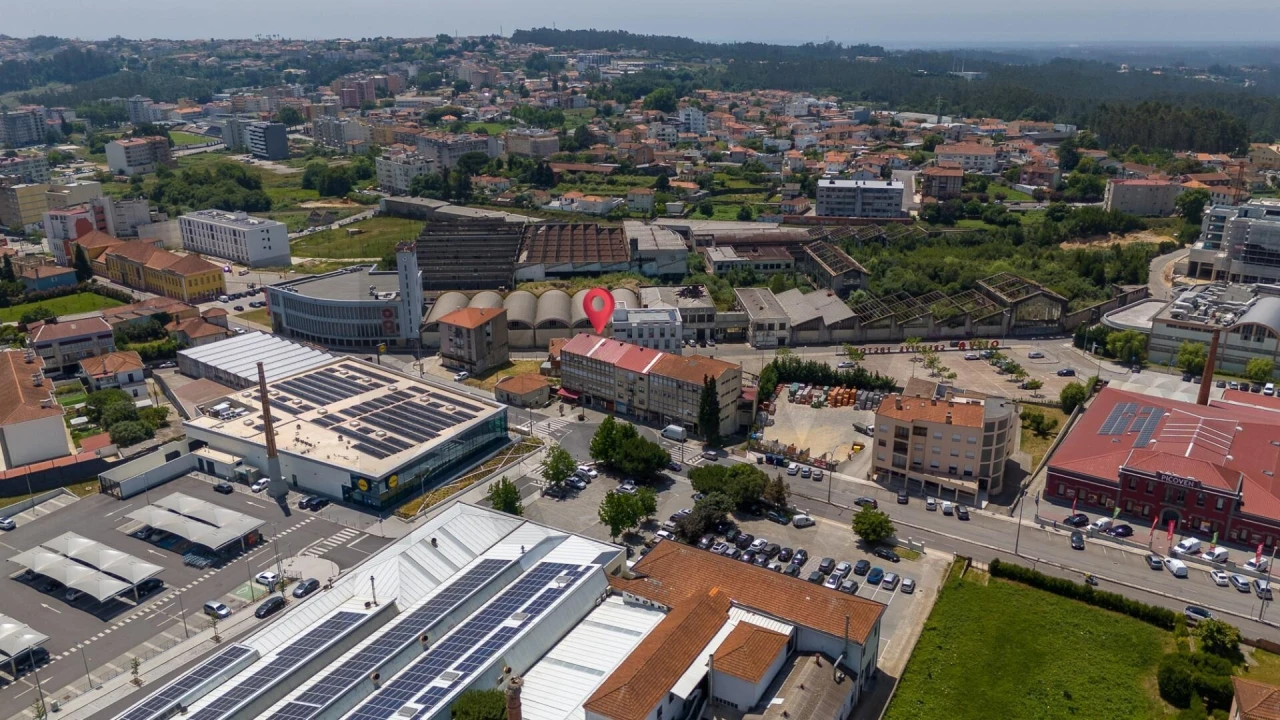 Loja para Venda em São João da Madeira Foto 54