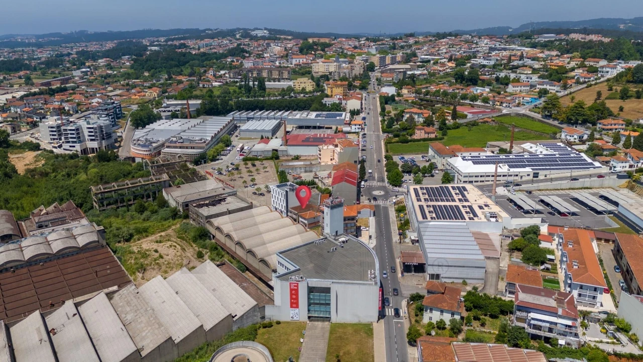 Loja para Venda em São João da Madeira Foto 66