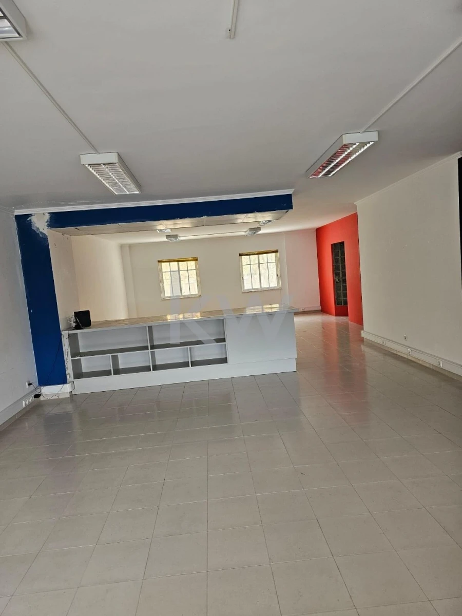 Escritório para Venda em Rio de Mouro Foto 5