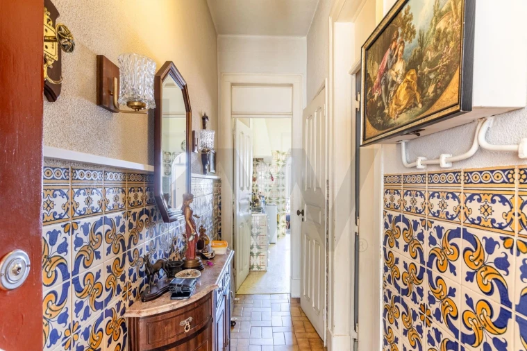 Apartamento T2 para Venda em Beato Foto 9