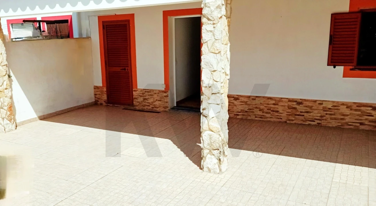 Moradia T3 para Venda em São Teotónio Foto 11