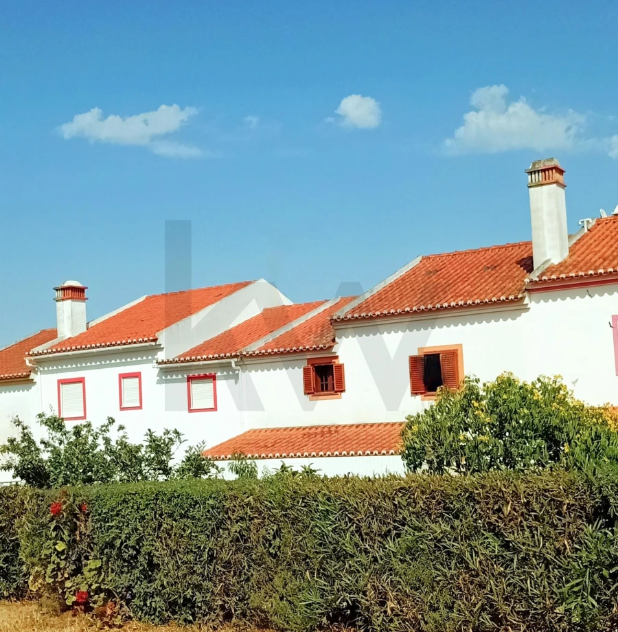 Moradia T3 para Venda em São Teotónio Foto 1