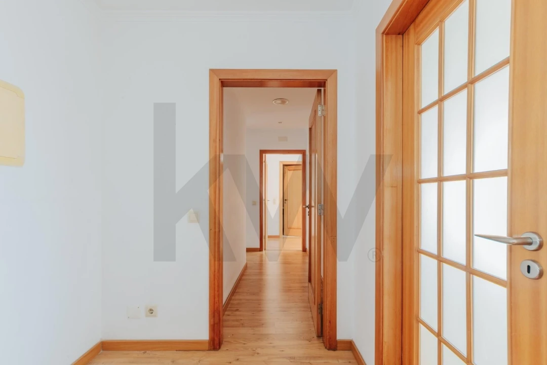 Apartamento T3 para Venda em Alcabideche Foto 13