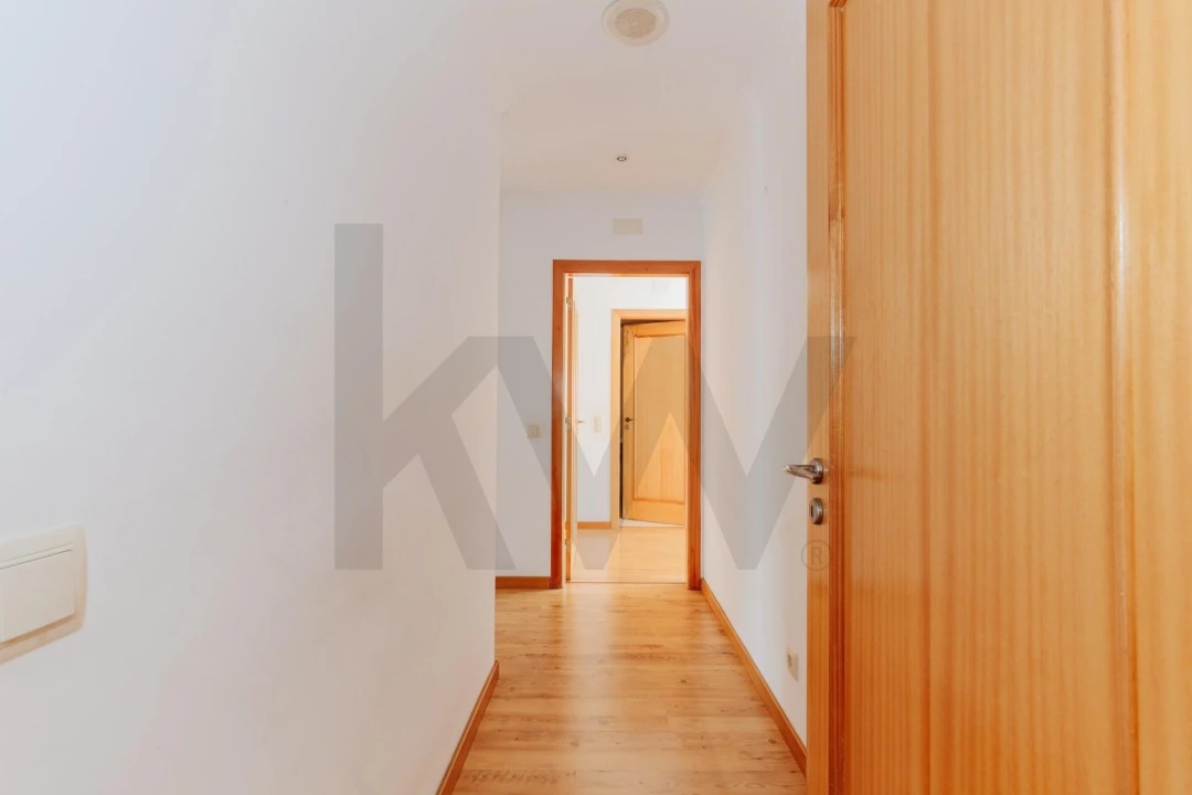 Apartamento T3 para Venda em Alcabideche Foto 14