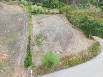 Terreno para Venda em Souselas e Botão