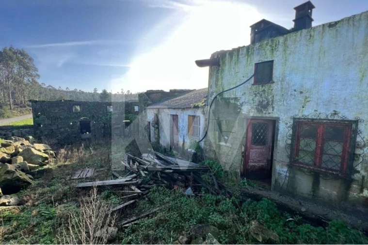 Moradia T3 para Venda em Fornelo e Vairão Foto 26