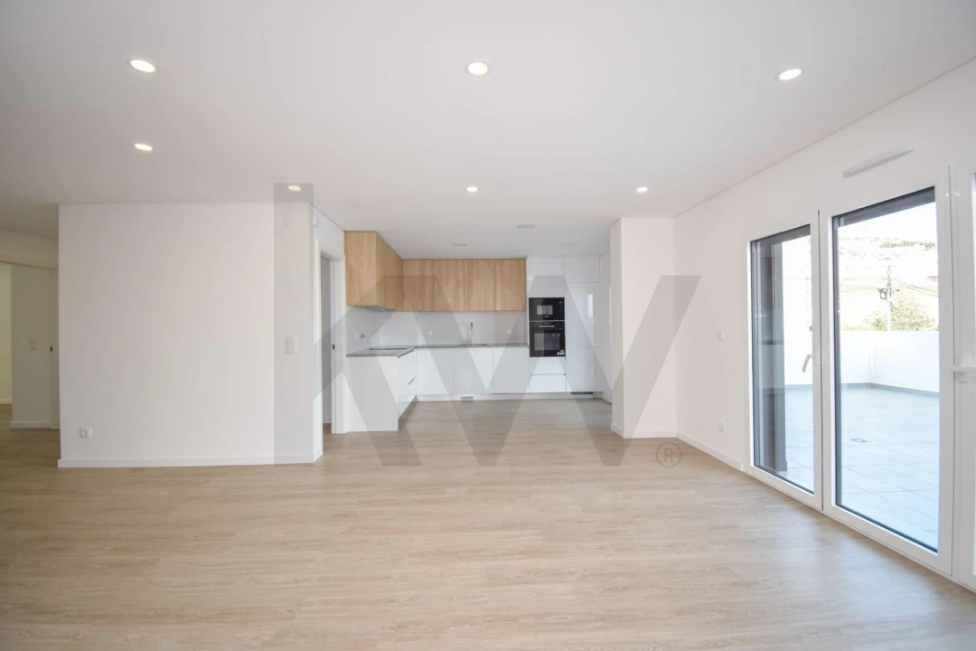 Apartamento T3 para Arrendamento em Ramada e Caneças Foto 6