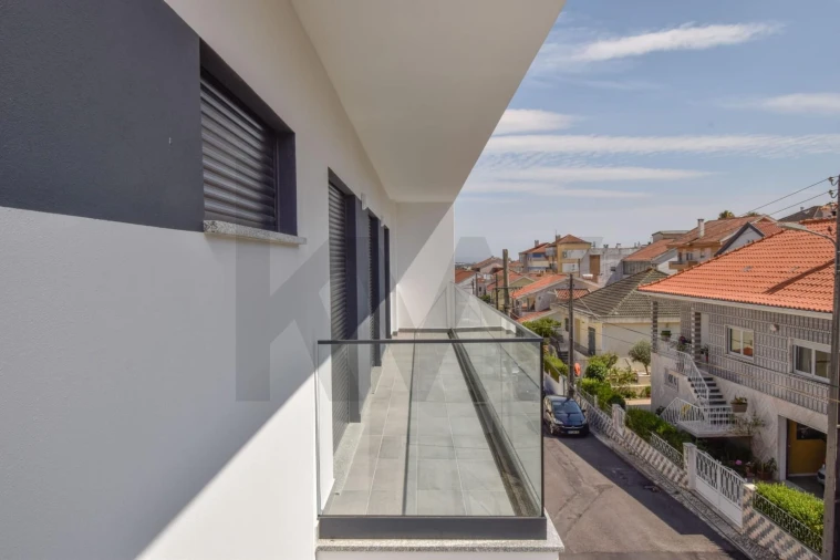 Apartamento T3 para Arrendamento em Ramada e Caneças Foto 8