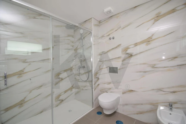 Apartamento T3 para Arrendamento em Ramada e Caneças Foto 15