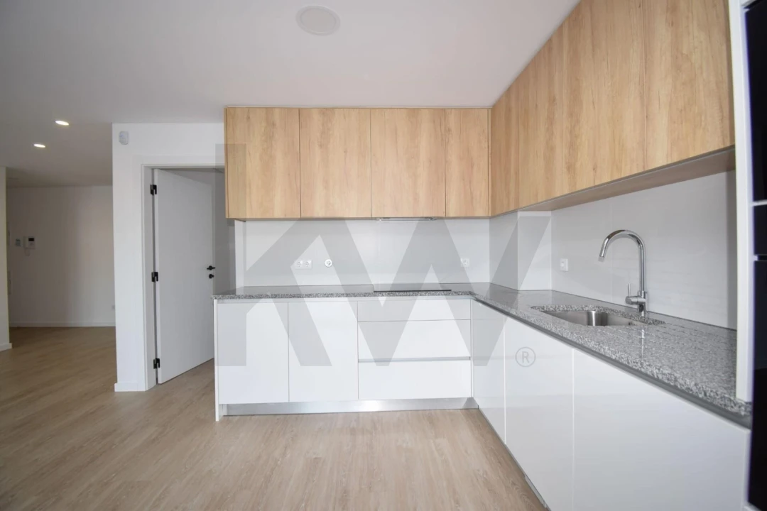 Apartamento T3 para Arrendamento em Ramada e Caneças Foto 4