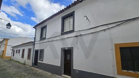 Moradia T1 para Venda em Évora (São Mamede, Sé, São Pedro e Santo Antão)
