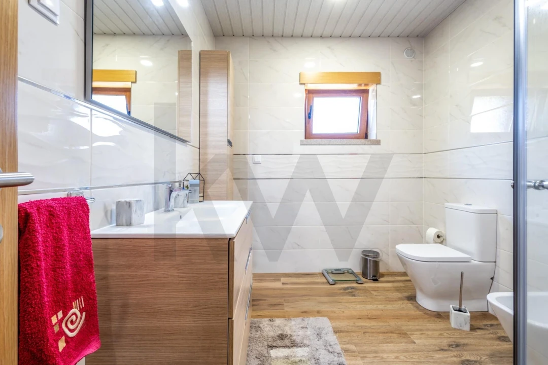 Quinta T6 para Venda em Benquerenças Foto 35