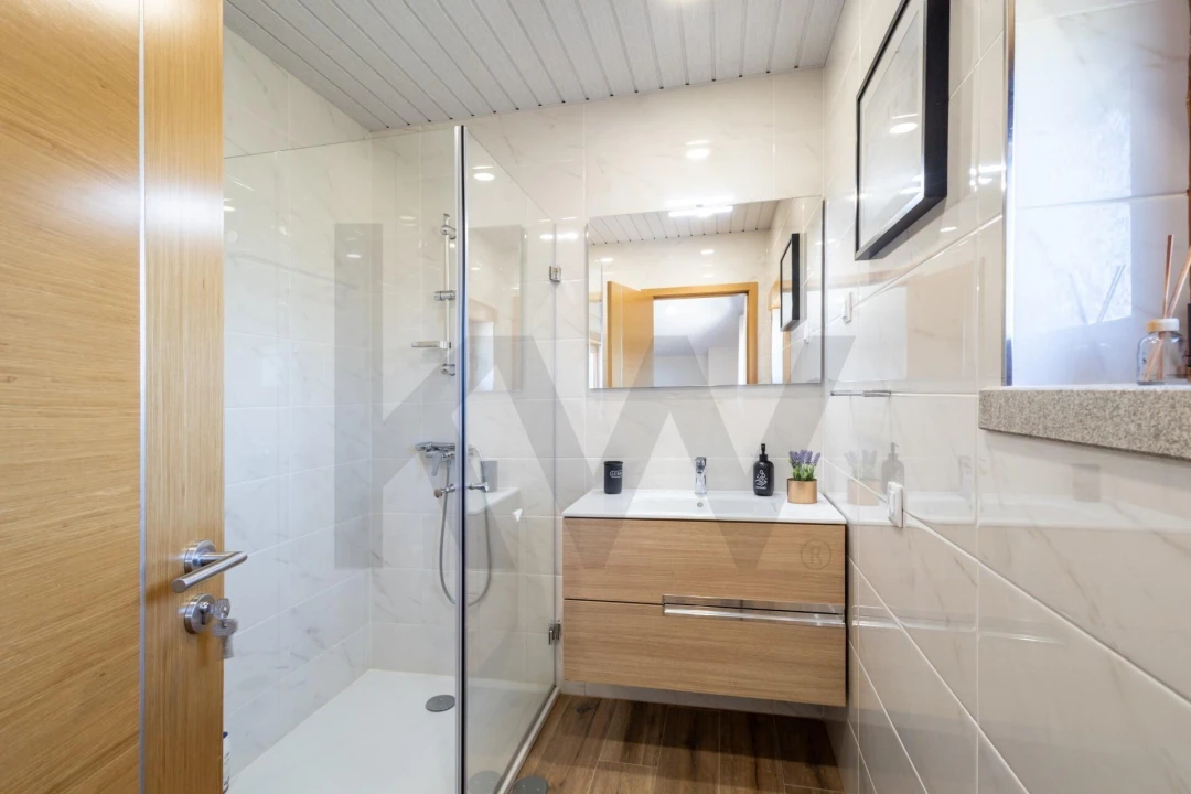 Quinta T6 para Venda em Benquerenças Foto 62