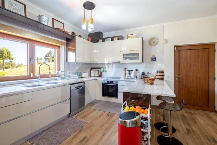 Quinta T6 para Venda em Benquerenças Foto 27