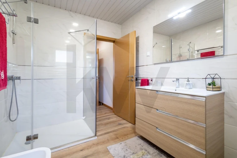 Quinta T6 para Venda em Benquerenças Foto 36