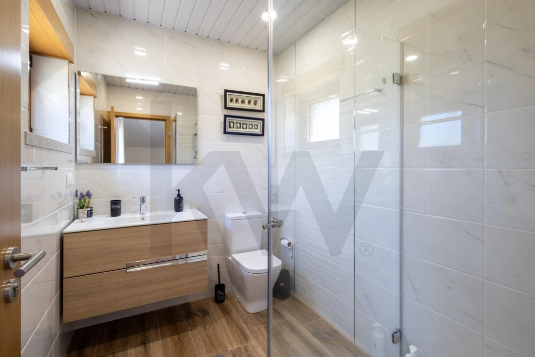 Quinta T6 para Venda em Benquerenças Foto 59