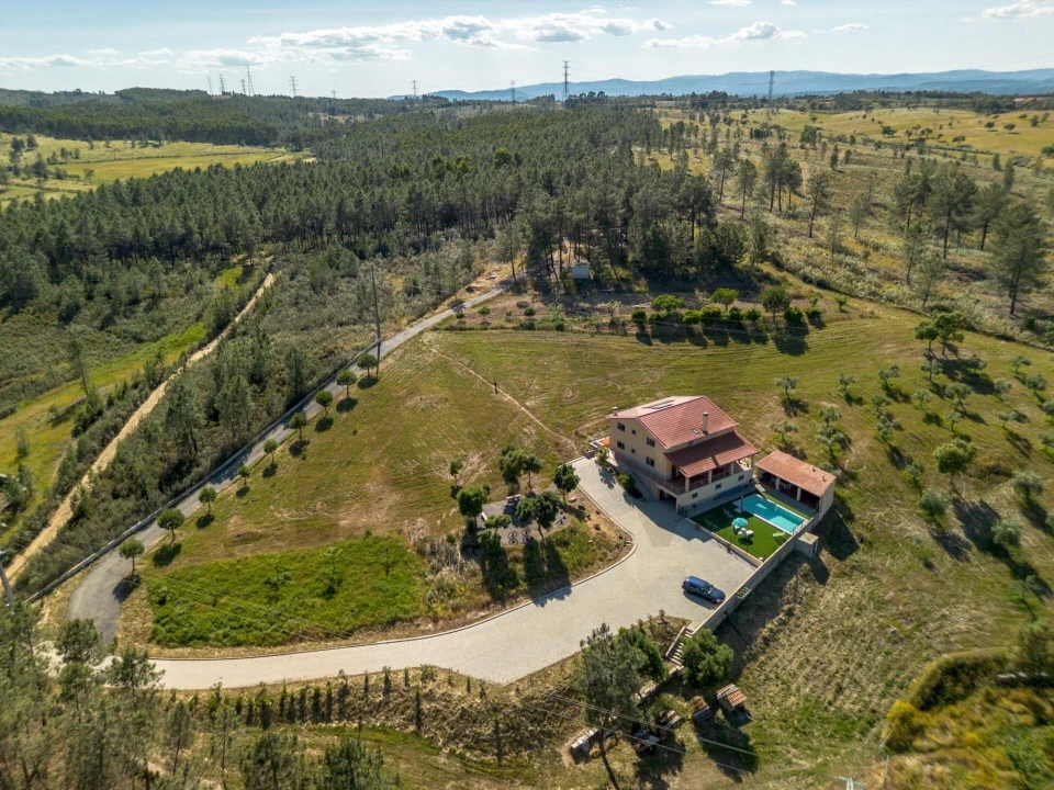 Quinta T6 para Venda em Benquerenças Foto 2