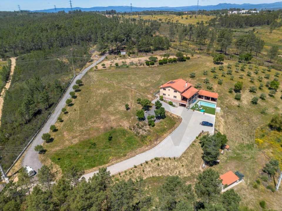 Quinta T6 para Venda em Benquerenças Foto 94