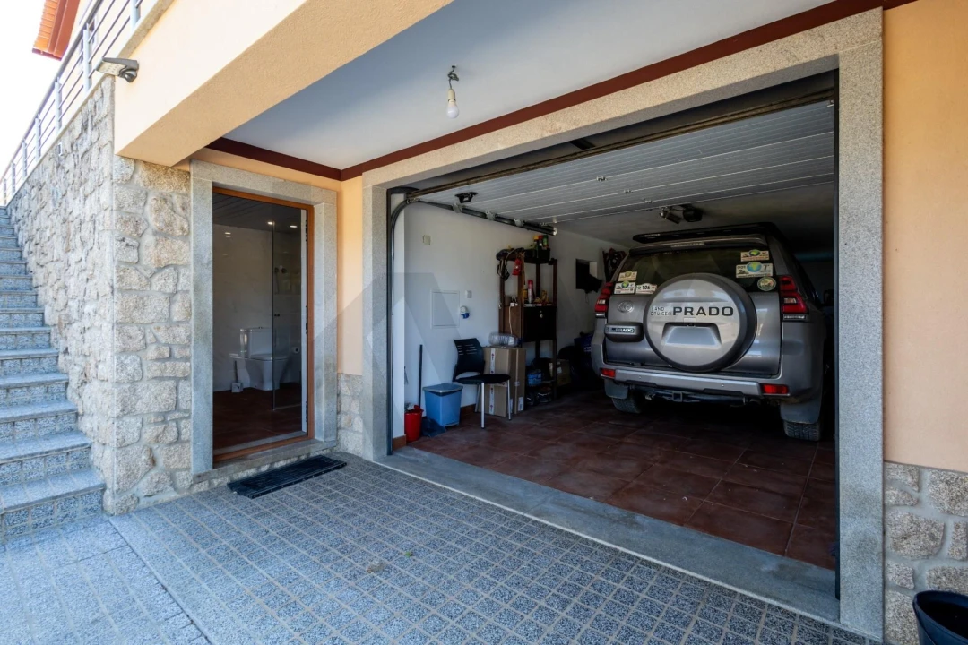 Quinta T6 para Venda em Benquerenças Foto 12