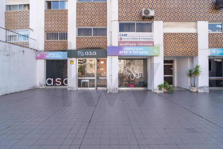 Loja para Venda em São Martinho do Bispo e Ribeira de Frades Foto 16