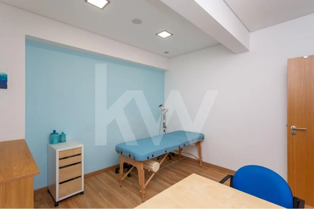 Loja para Venda em Oeiras e São Julião da Barra, Paço de Arcos e Caxias Foto 20