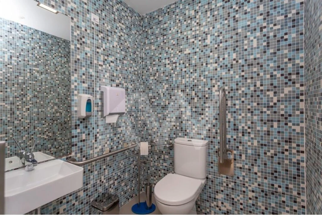 Loja para Venda em Oeiras e São Julião da Barra, Paço de Arcos e Caxias Foto 14