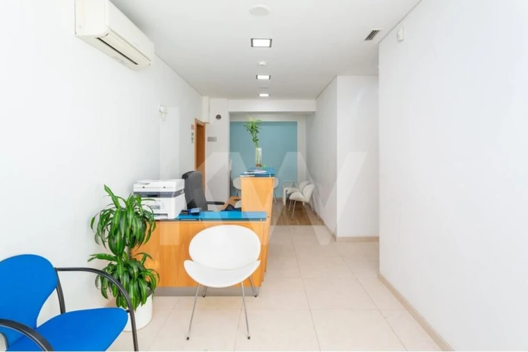 Loja para Venda em Oeiras e São Julião da Barra, Paço de Arcos e Caxias Foto 24