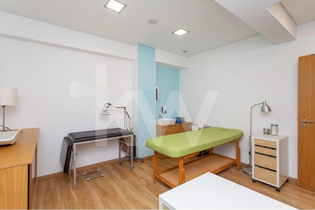 Loja para Venda em Oeiras e São Julião da Barra, Paço de Arcos e Caxias Foto 16