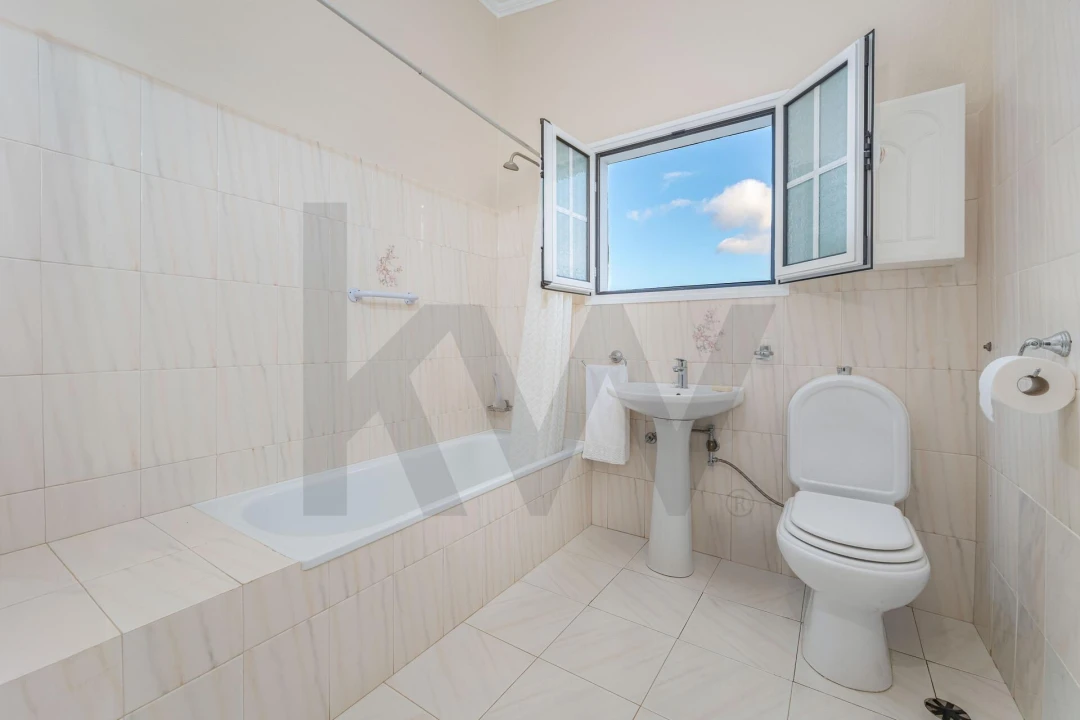 Moradia T3 para Venda em Porto da Cruz Foto 17