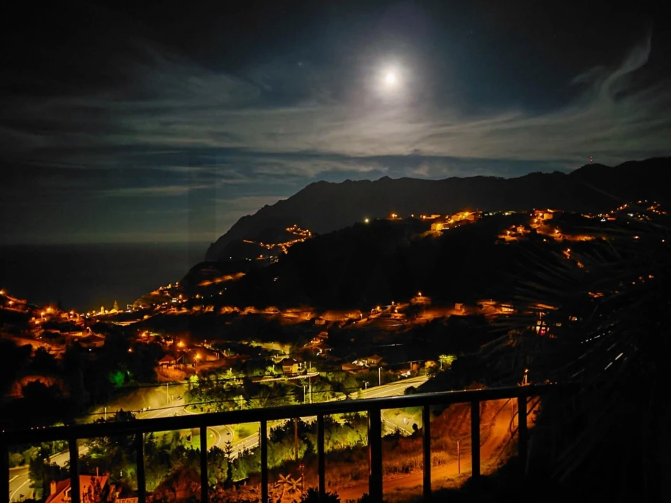 Moradia T3 para Venda em Porto da Cruz Foto 3