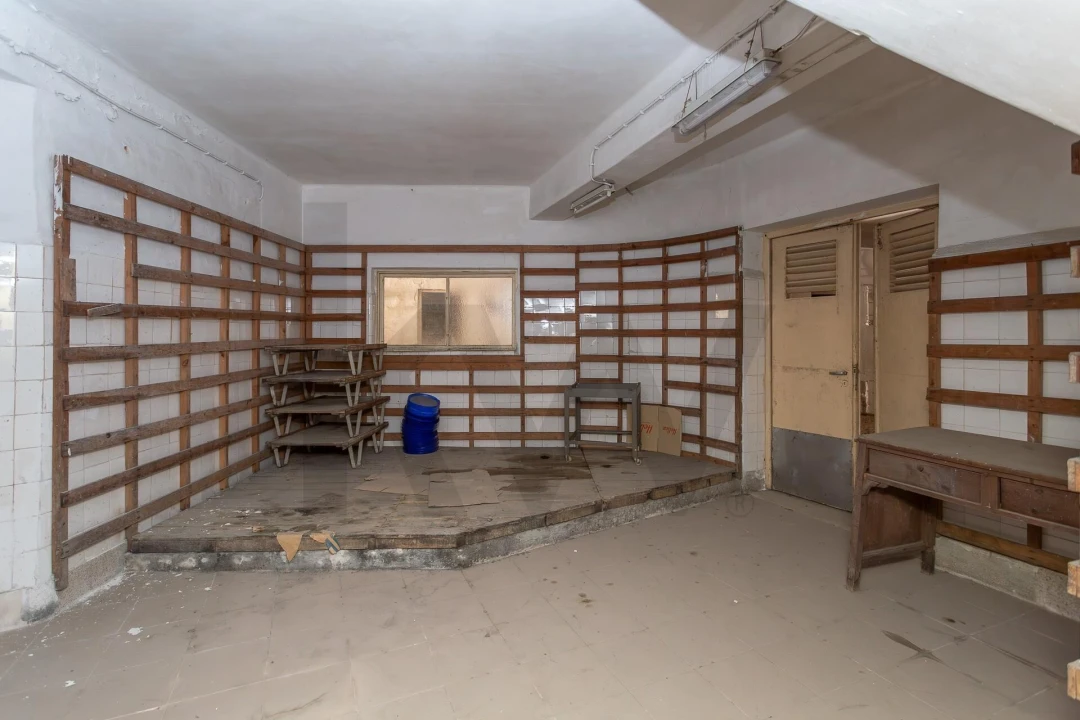 Armazém para Venda em Arroios Foto 17